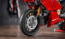 Marvelous Breathtaking Lighting Lego Ducati Panigale V4 R 42107