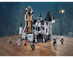 Reveal the Exciting Details From Lighting Lego Mystery Castle 70437