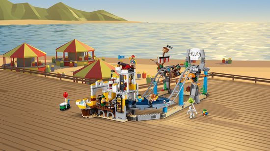 Enjoy The Fun Of The Fair With The Lighting 3in1 Pirate Roller Coaster!