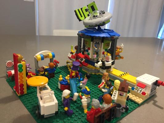 Amazing Lego Fairground Carousel 31095