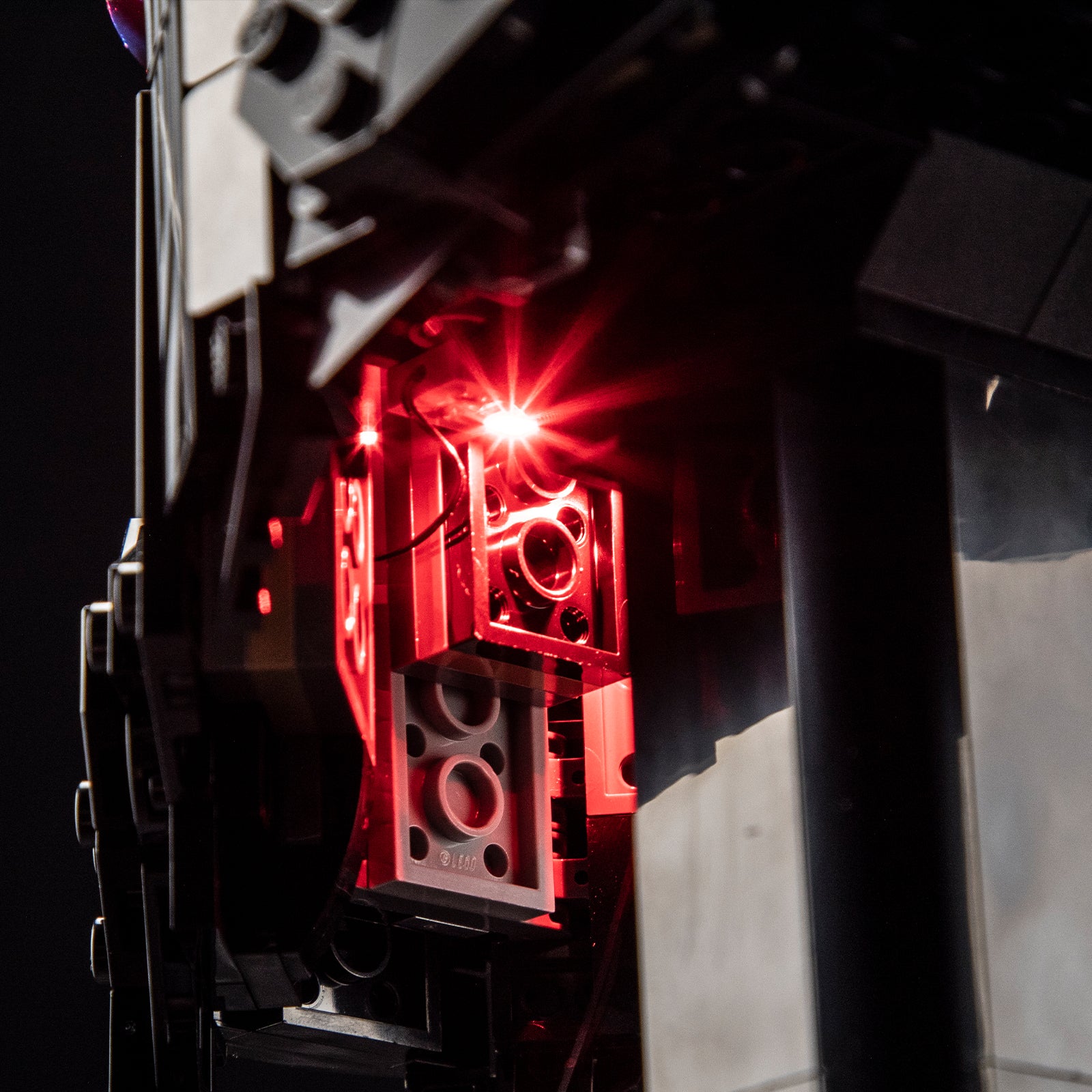 Lightailing Light Kit For Kylo Ren Helmet #75415-11