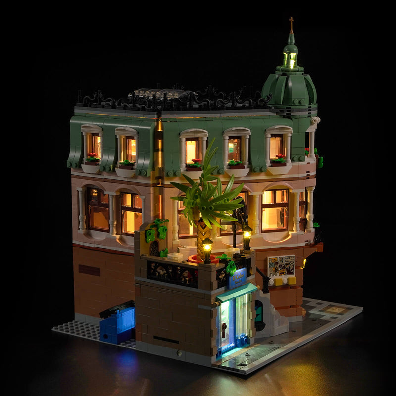 light up LEGO® Boutique Hotel (10297)
