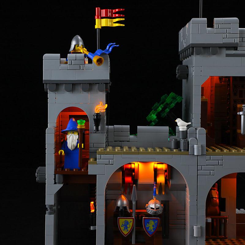 Lego Lion Knights' Castle 10305 moc